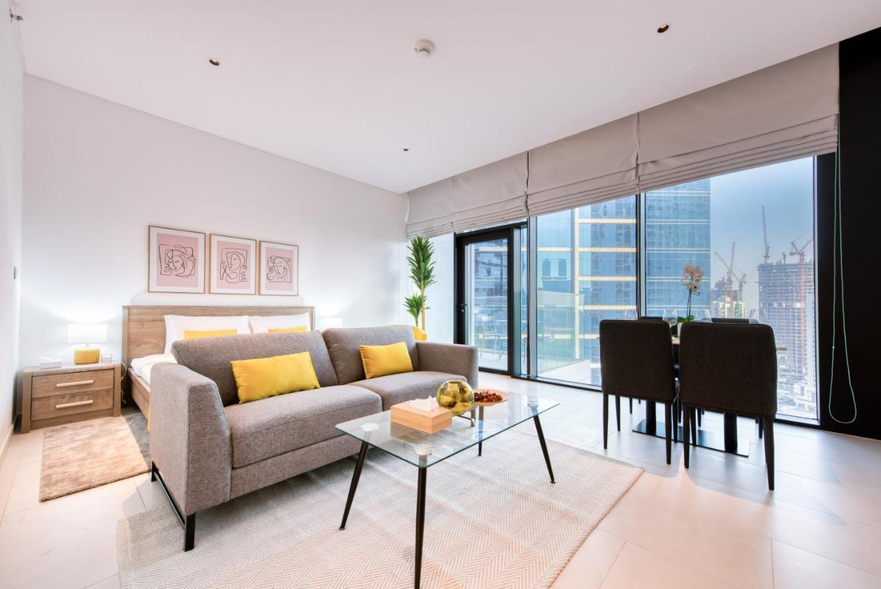 Maison Privee - Luxury, Spacious, Modern Near Burj Khalifa And Dubai Canal Exterior foto