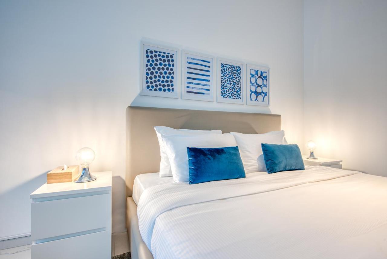 Maison Privee - Luxury, Spacious, Modern Near Burj Khalifa And Dubai Canal Exterior foto