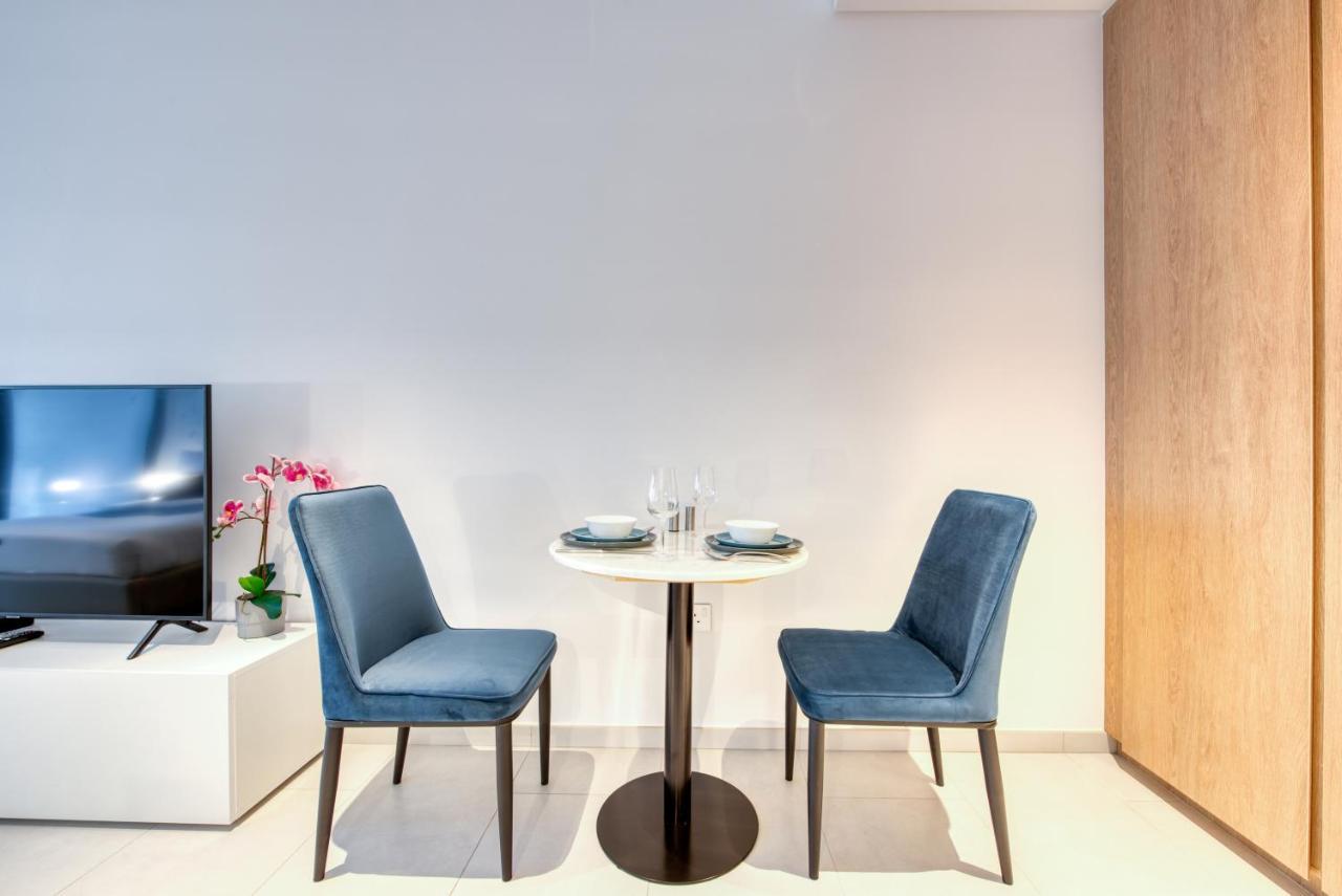 Maison Privee - Luxury, Spacious, Modern Near Burj Khalifa And Dubai Canal Exterior foto